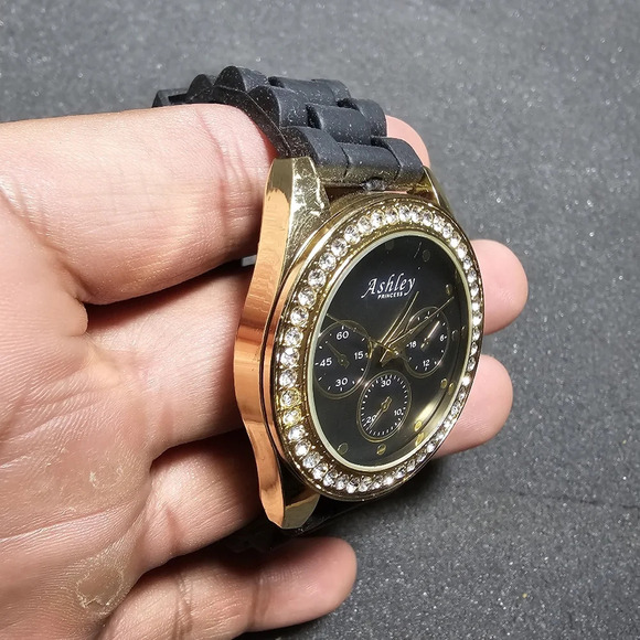 Ashley Princess Ladies Quartz Watch Gold Tone Black Dial Diamond Bezel Working s - Picture 8 of 10